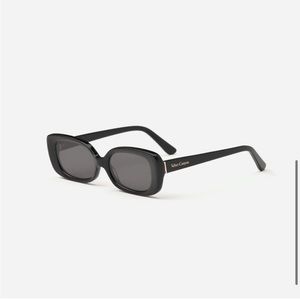 COPY - Velvet Canyon Zou Bisou Sunglasses with case